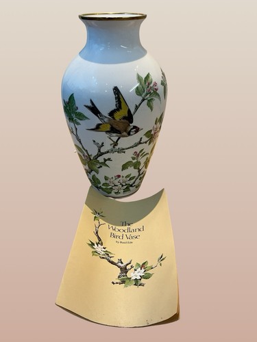 The woodland bird vase - bird,
